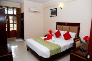 OYO Rooms Pattom Marappalam Road Hotel  Hotels  Trivandrum