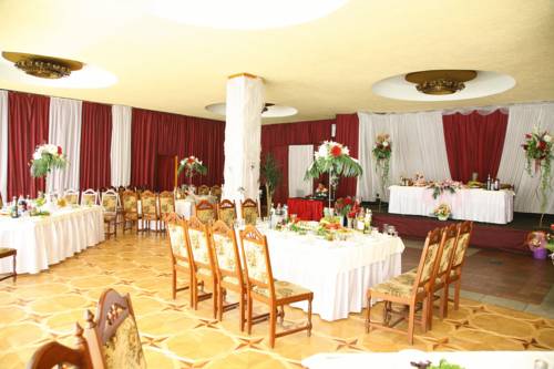 Druzhba hotel and restaurant