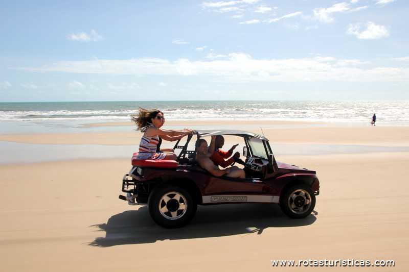 Buggy rides in Praia das Fontes / Ceará