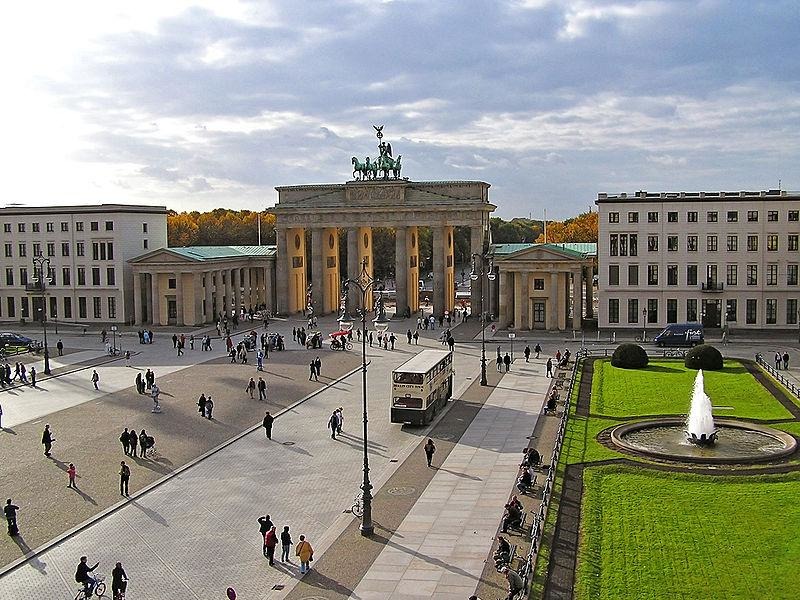 Square of Paris (Berlino)