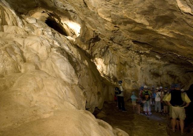 Cueva del Oso (Huesca)