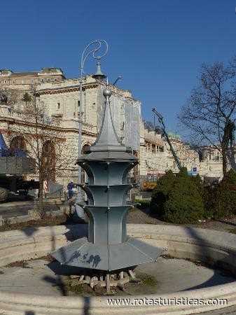 Plaza Miklos Ybl (Budapest)
