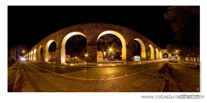 Aquaduct van de nacht (Morelia)