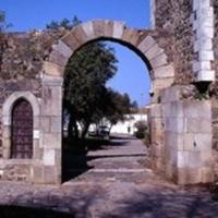Romeinse boog / deuren van Évora (Beja)