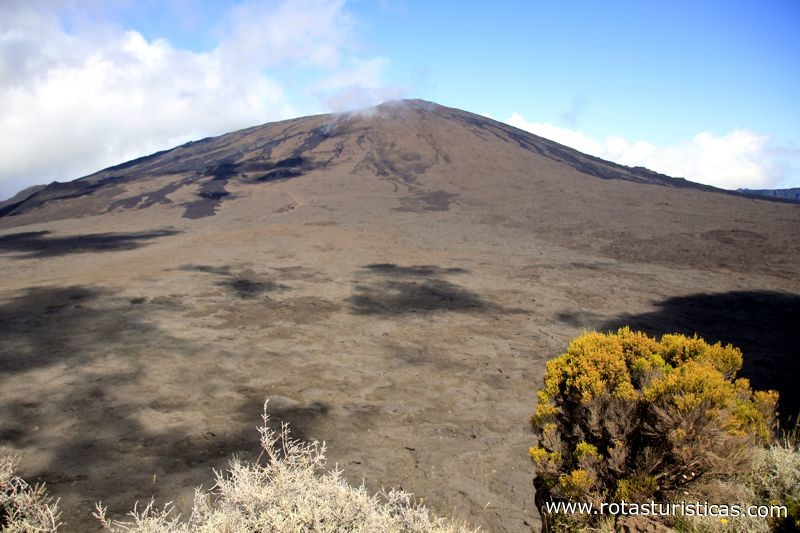 Piton de la Fournaise volcano