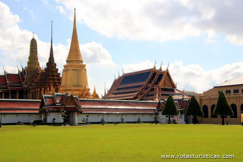 Smaragd-Buddha-Tempel (Bangkok / Thailand)