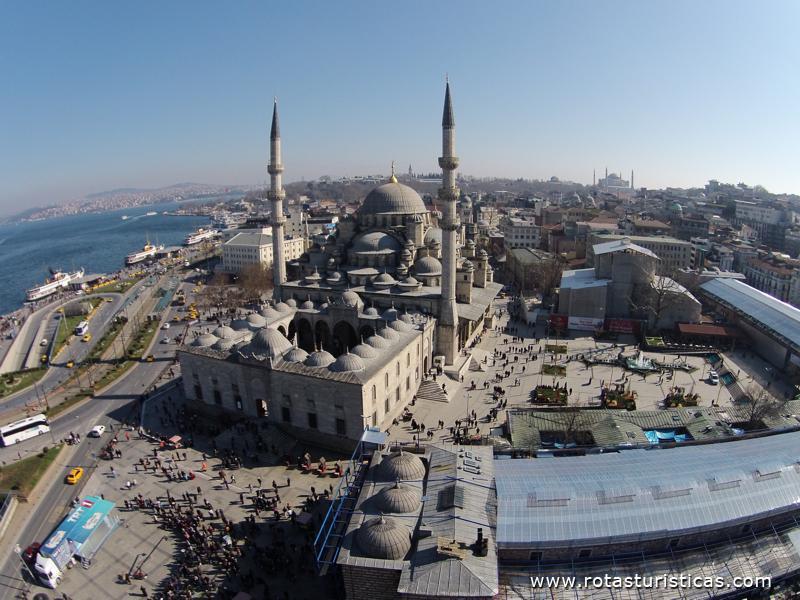 Yeni Cami Mosque, (Mesquita Nova) Istanbul, Turkey